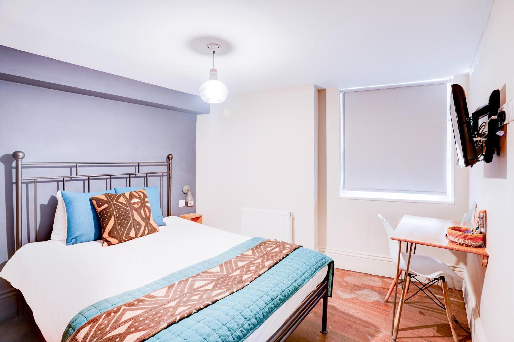 Dancenter Southwark Near Bridge 3* London